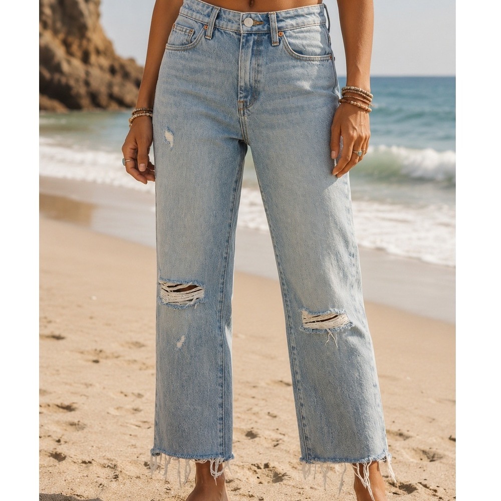 BlankNYC The Madison Crop High Rise Distressed Straight Jeans Light Wash 27